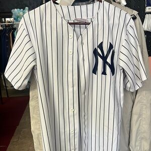 Men small 34-36 White and Blue Striped Shirt